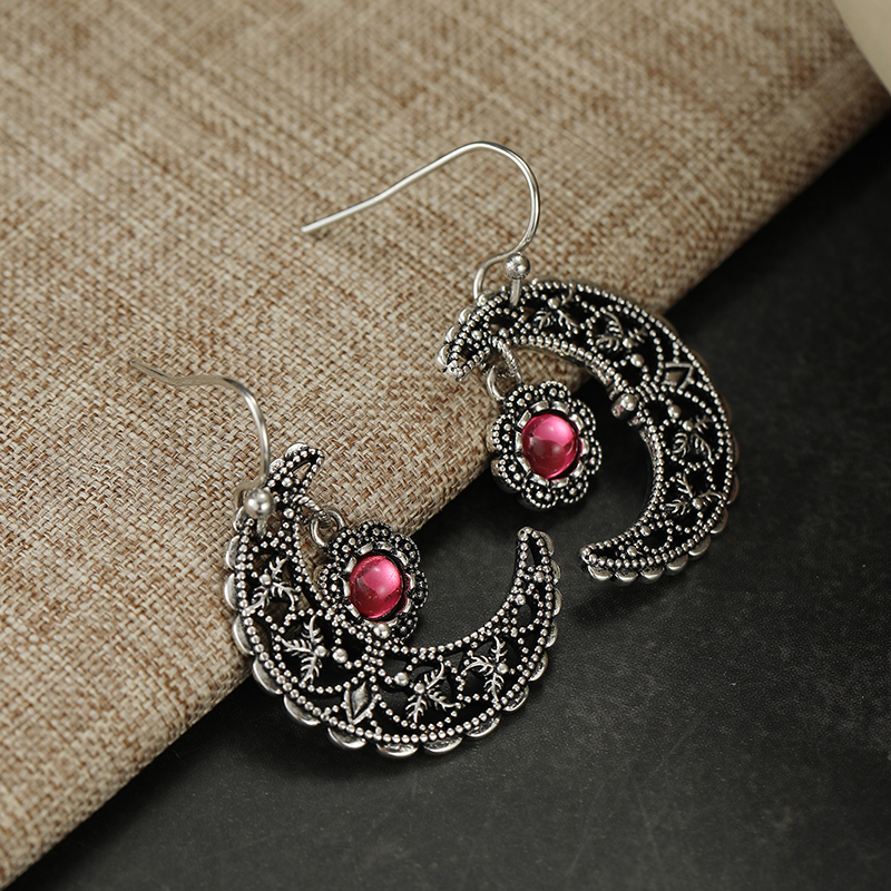 Vintage Inlaid Red Stone Moon  - đánh giá và giá Ethnic Fashion Wear For Women