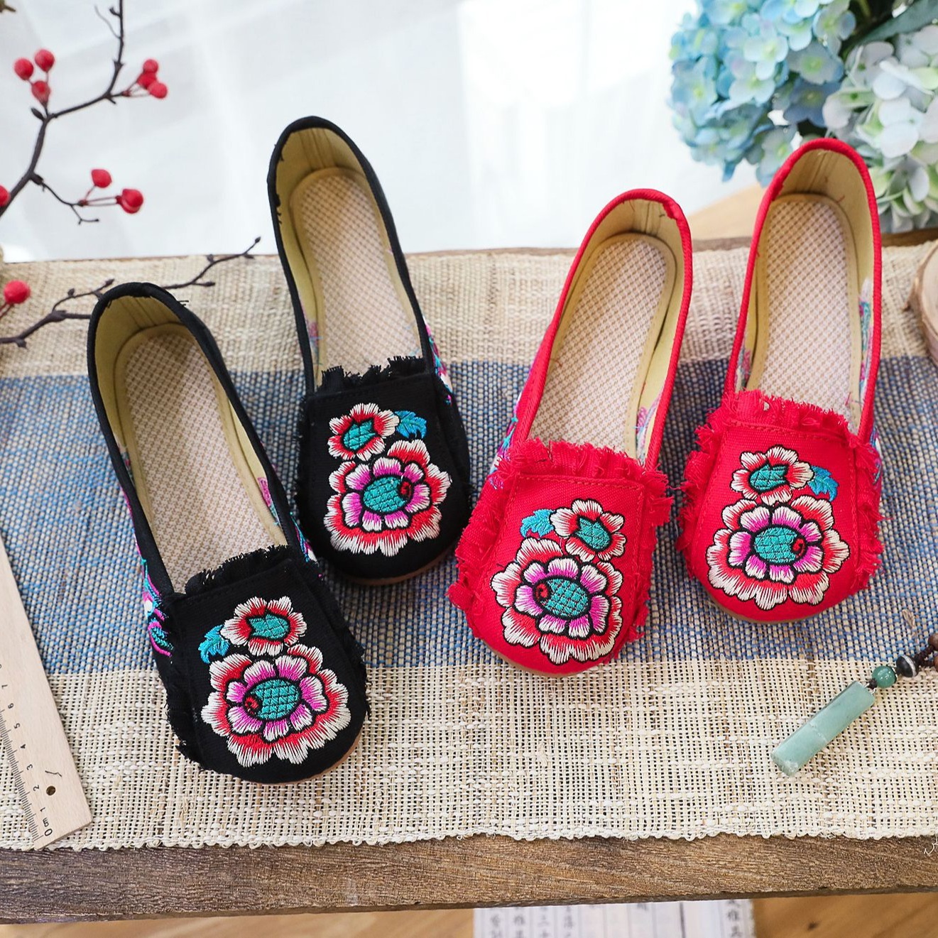 Woman Woven Shoes New Ethnic S - đánh giá và giá Ethnic Style